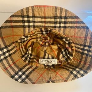 Authentic Burberry Bucket Hat NEW